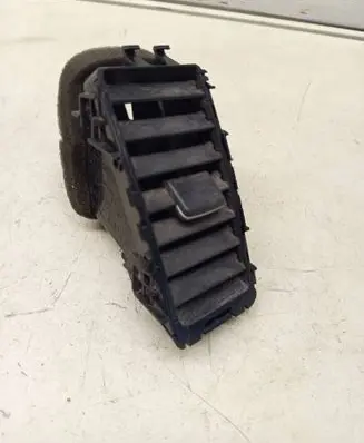 Nissan Murano Z50 Dash center air vent grill 68750
