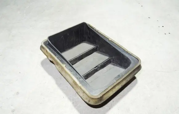 Citroen C4 Grand Picasso Quarter panel pressure vent 96384903
