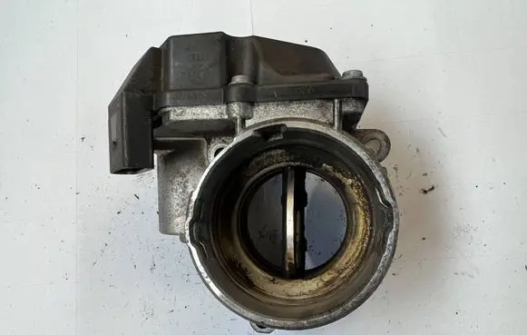 Volkswagen Golf Plus Throttle valve 03G128063A V320