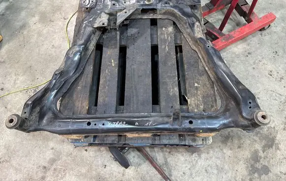 Nissan X-Trail T32 Front subframe 544004MS0C