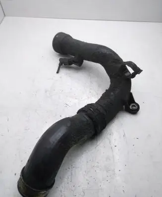 Volkswagen Jetta V Intercooler hose/pipe