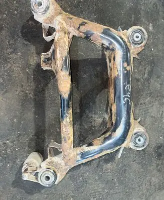 BMW 3 E46 Rear subframe 33316770865