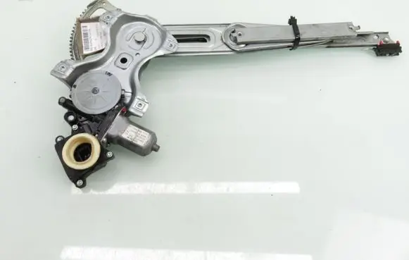 Toyota Yaris Front door window regulator with motor AV2621004361 8570202020