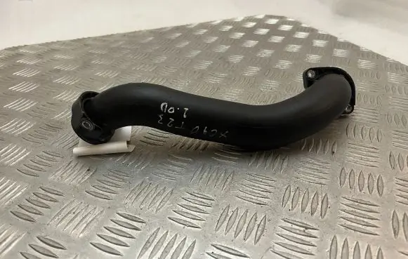 Volvo XC90 Intercooler hose/pipe 31492219