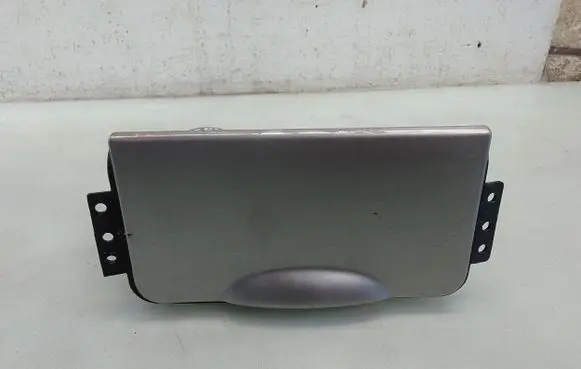 Chevrolet Epica Cup holder front 
