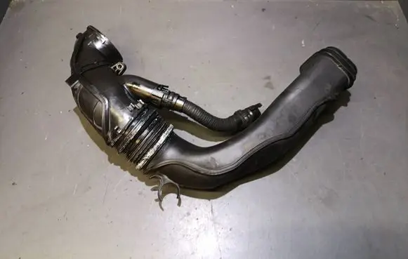 BMW 5 F10 F11 Turbo air intake inlet pipe/hose 7810770 850670203 1711100080