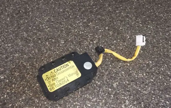 Mitsubishi Lancer X Passenger airbag on/off switch 8610A054