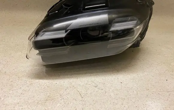 Porsche Taycan 9J1 Headlight/headlamp 9J1941031G