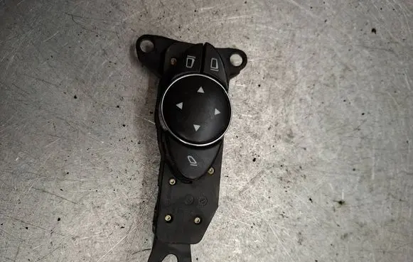 Mercedes-Benz E W211 Wing mirror switch 2118208510 03211011