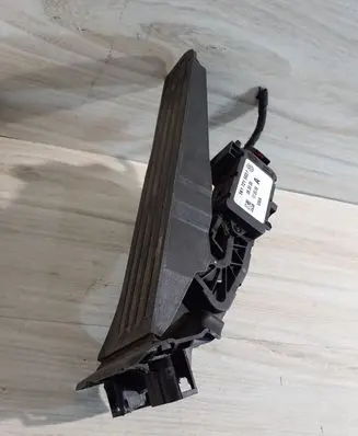 Audi A3 S3 8P Accelerator throttle pedal 1K1721503P