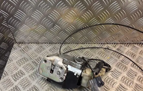 Lexus RX XU10 Coupe door lock (next to the handle) 6912048010