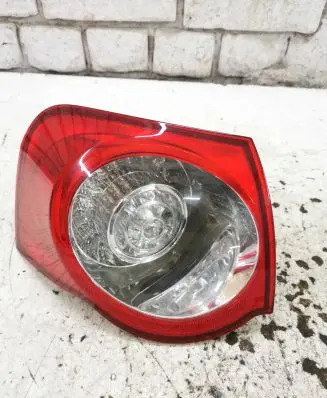 Volkswagen PASSAT B6 Rear/tail lights 3C9945095N