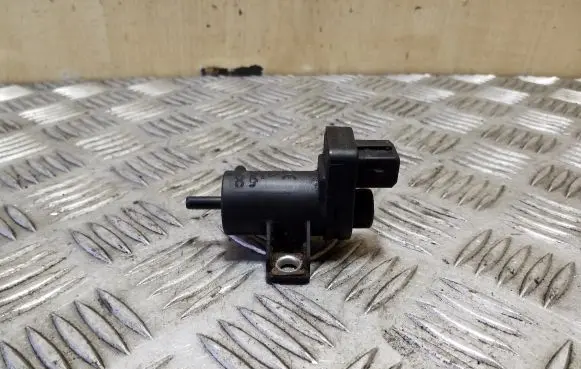 Renault Master III Vacuum valve 8200808620 8200762162