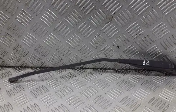 Renault Kangoo I Front wiper blade arm 8200158096
