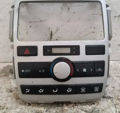 Toyota Avensis Verso Climate control unit