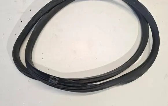 Volvo V60 Front door rubber seal 
