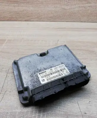 Opel Astra G Engine control unit/module ECU 90589736 0281001670