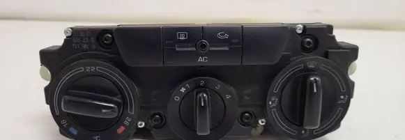 Skoda Octavia Mk2 (1Z) Climate control unit 74358110 110605 05S23A