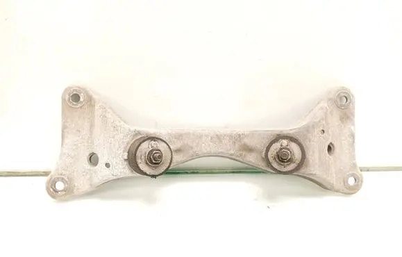 BMW 1 E81 E87 Gearbox mounting bracket 6778033 22316778033