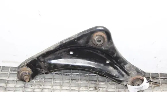 Nissan Juke I F15 Front lower control arm/wishbone