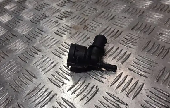 Volkswagen Golf V Engine coolant pipe/hose 1C0122291A