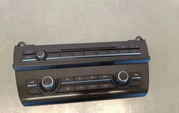 BMW 5 F10 F11 Climate control unit 9324317 90025630