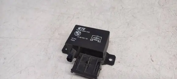 BMW X6 F16 Coolant fan relay 9198302 V23132A2001X30