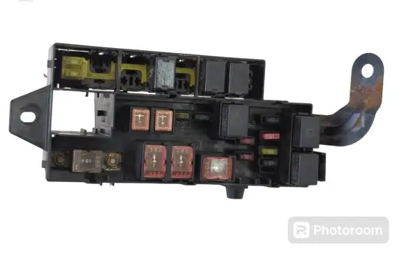 Subaru Forester SF Fuse box set MB100100B 82231FC000 980122