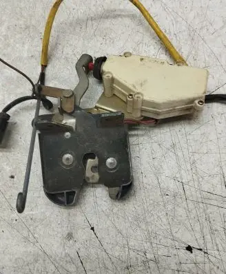 Ford Scorpio Tailgate/trunk/boot lock/catch/latch 90GG432A98AA 403679 D25KA