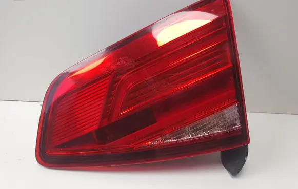 Volkswagen PASSAT B8 Tailgate rear/tail lights 195268