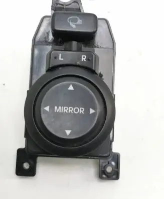 Hyundai i20 (PB PBT) Wing mirror switch 202008161