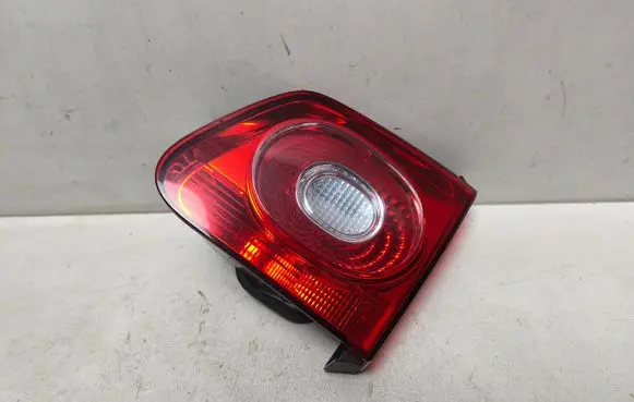 Volkswagen Tiguan Tailgate rear/tail lights 5N0945094B