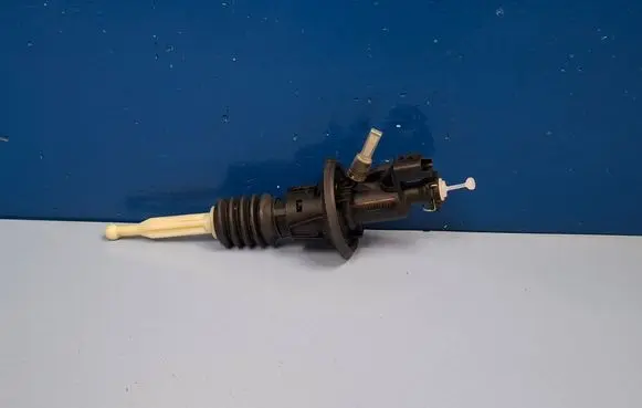 Clutch master cylinder