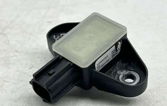 Volkswagen Tiguan Airbag deployment crash/impact sensor 33080303 22783373KT