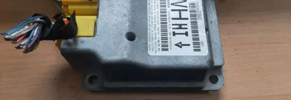 Jeep Cherokee Airbag control unit/module 04606938AD