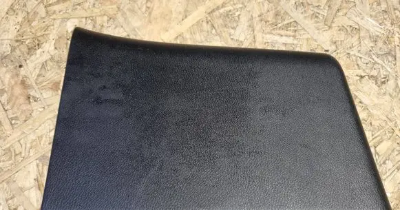 Chrysler Pacifica (B) pillar trim (bottom) 5RH56DX9AB HR560734 5679420