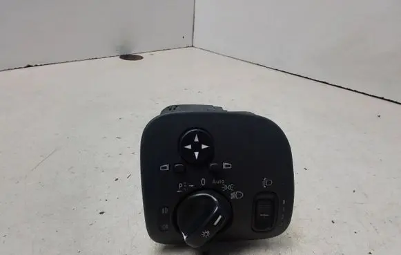 Mercedes-Benz C W203 Light switch A2035450604 24406574725 04058515