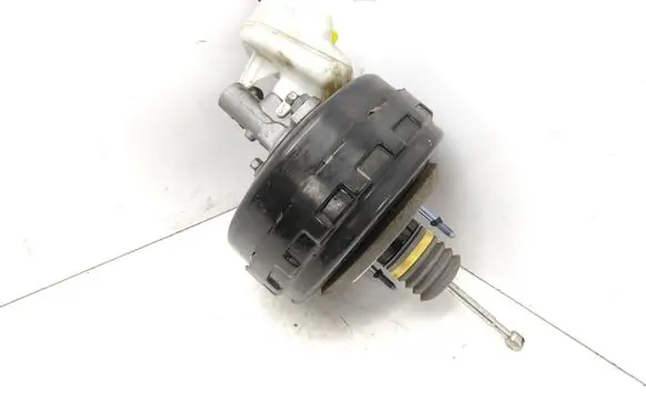 Opel Astra J Brake booster 13338058 03785925354