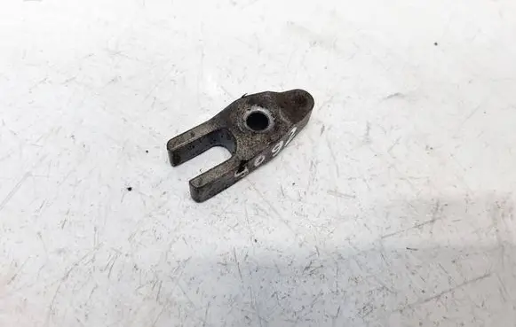 Honda CR-V Fuel Injector clamp holder 