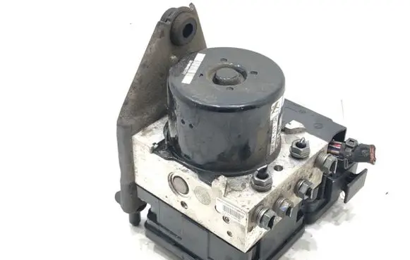 Volkswagen Golf VI ABS Pump 1K0614517DR