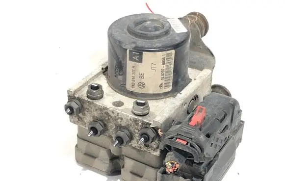 Skoda Octavia Mk2 (1Z) ABS Pump 1K0614117H