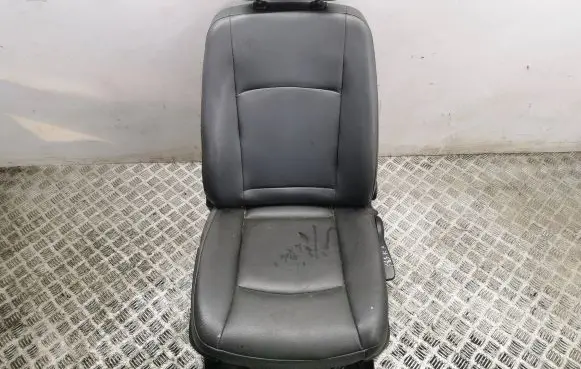 Mercedes-Benz Vito Viano W639 Front driver seat 