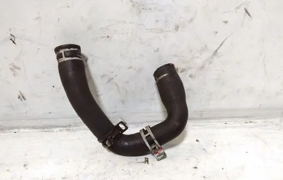 Mercedes-Benz ML W164 Engine coolant pipe/hose