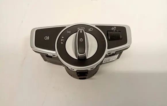 Mercedes-Benz GLC C253 Light switch A2059051810 10132806 9107