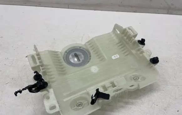 Ford Focus Other engine bay part JX6T14A254B