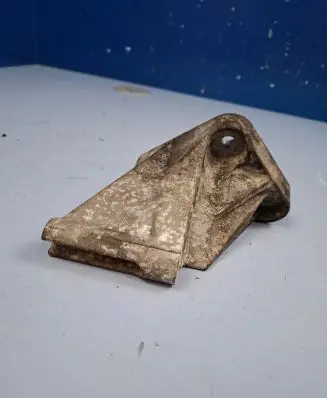 Generator/alternator bracket