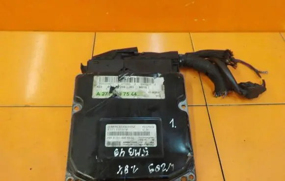 Mercedes-Benz CLK A209 C209 Engine control unit/module A2711535491
