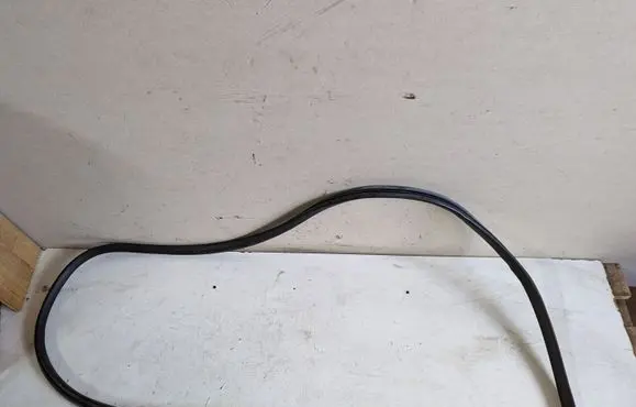 Audi A6 S6 C6 4F Rubber seal front door (on door) 