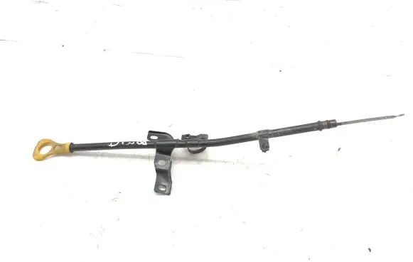 Hyundai ix35 Oil level dip stick 