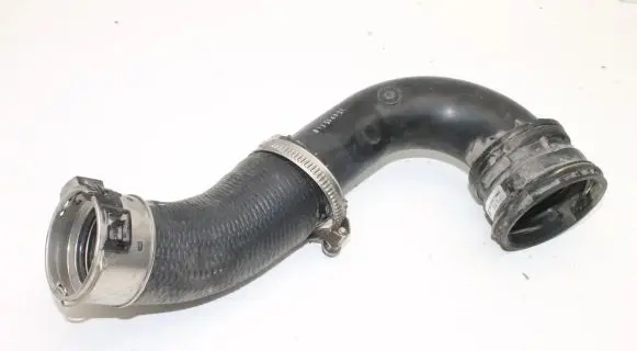 Land Rover Range Rover Evoque L538 Intercooler hose/pipe GJ326C715 HJ326C646